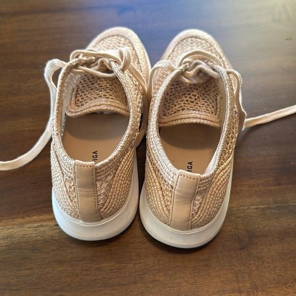 Via Spiga woven women’s sneaker size 7 - Picture 2 of 6